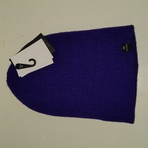 Chaos Beanie NEVER WORN TAGS ON